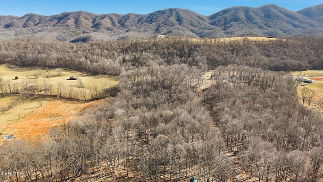 104 Wise Lane, Lebanon, VA 24266