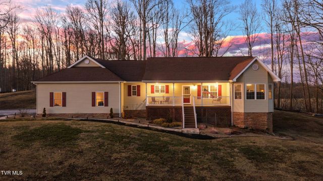 104 Wise Lane, Lebanon, VA 24266