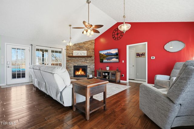 104 Wise Lane, Lebanon, VA 24266