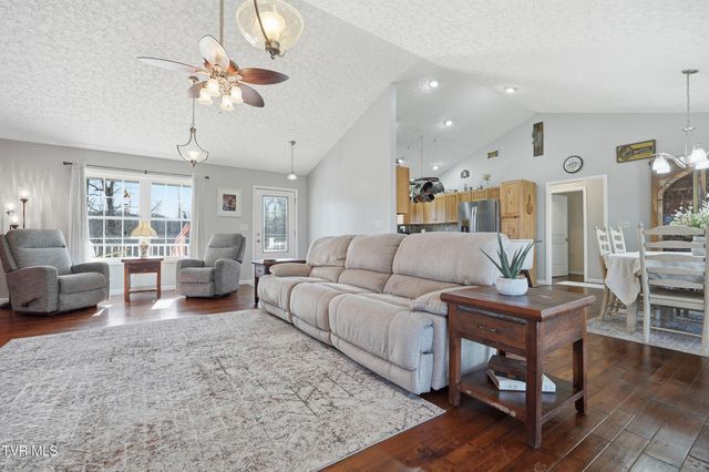 104 Wise Lane, Lebanon, VA 24266