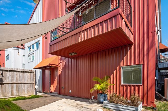 2936 Commerce Street, Houston, TX 77003