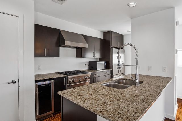 2936 Commerce Street, Houston, TX 77003