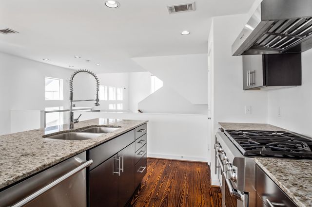 2936 Commerce Street, Houston, TX 77003