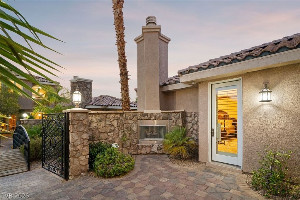 226 East Levi Avenue, Las Vegas, NV 89183 — photo 4