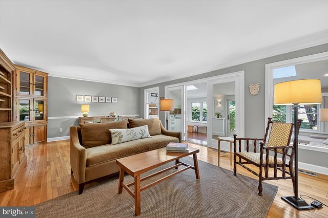 40 SUTPHIN PNES, Yardley, PA 19067