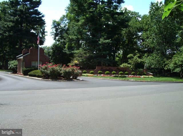 40 SUTPHIN PNES, Yardley, PA 19067