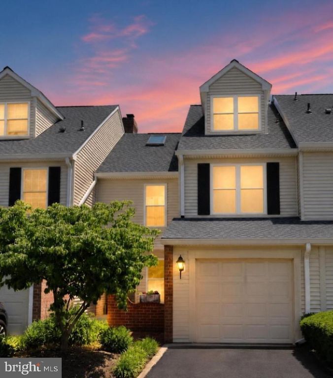 40 SUTPHIN PNES, Yardley, PA 19067