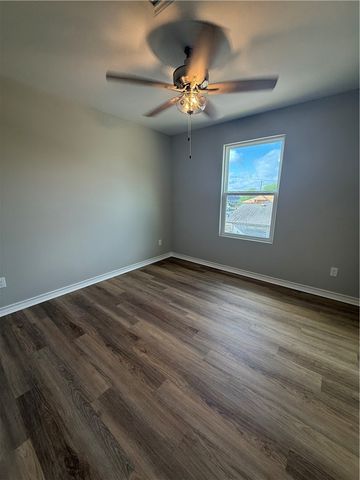 3035 Sabinas St, Corpus Christi, TX 78405