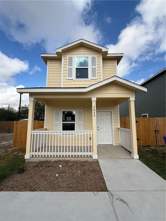3035 Sabinas St, Corpus Christi, TX 78405