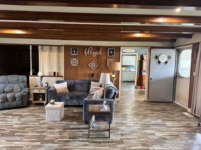 2 Tishimingo Drive, Cherokee Village, AR 72529