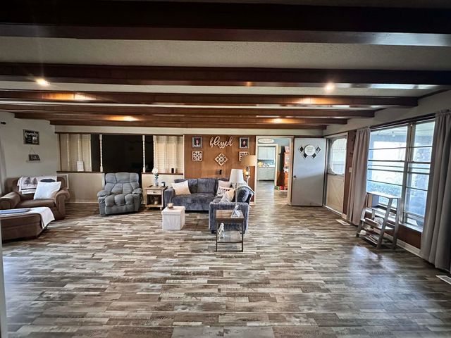 2 Tishimingo Drive, Cherokee Village, AR 72529