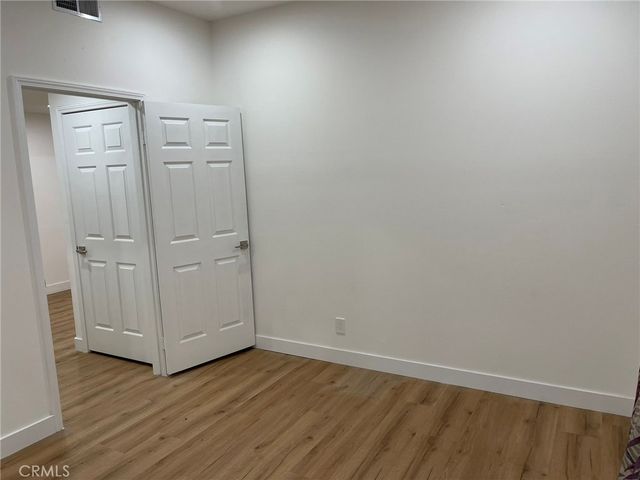 9400 Aqueduct Avenue, North Hills, CA 91343