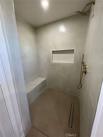 9400 Aqueduct Avenue, North Hills, CA 91343