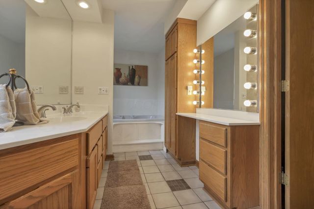 713 Marburn Drive, Columbus, OH 43214