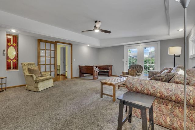 713 Marburn Drive, Columbus, OH 43214