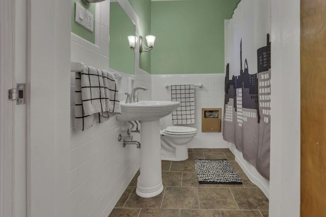 713 Marburn Drive, Columbus, OH 43214