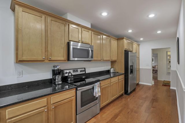 713 Marburn Drive, Columbus, OH 43214