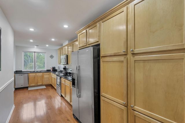 713 Marburn Drive, Columbus, OH 43214