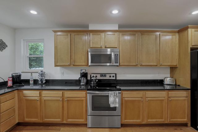 713 Marburn Drive, Columbus, OH 43214