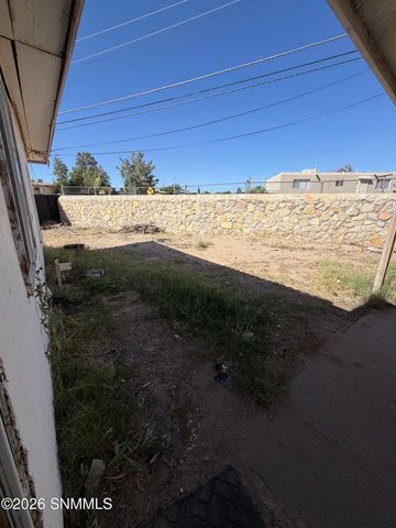 1301 Lees Drive, Las Cruces, NM 88001