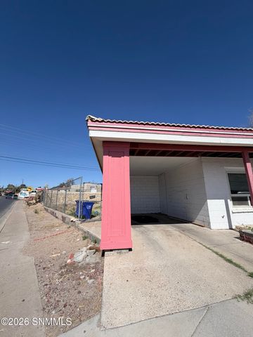 1301 Lees Drive, Las Cruces, NM 88001