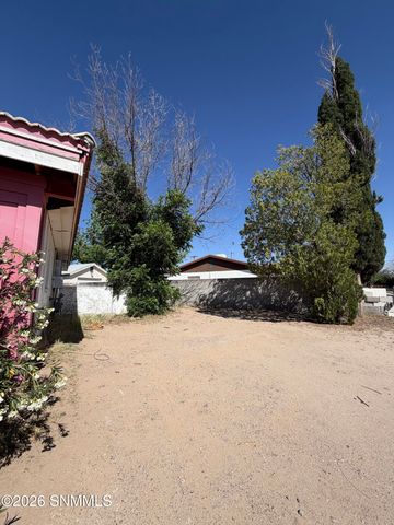 1301 Lees Drive, Las Cruces, NM 88001