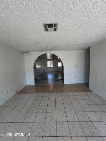 1301 Lees Drive, Las Cruces, NM 88001