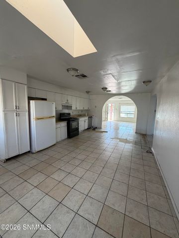1301 Lees Drive, Las Cruces, NM 88001
