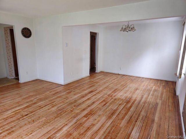 107 Union Avenue, Lynbrook, NY 11563