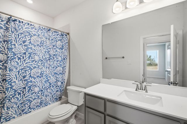 1009 Northern Oaks Court, Springtown, TX 76082