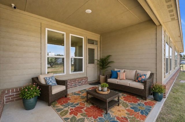 1009 Northern Oaks Court, Springtown, TX 76082