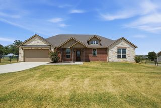 1009 Northern Oaks Court, Springtown, TX 76082