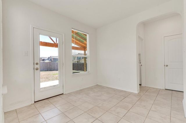 401 Briarfield DR, Seguin, TX 78155