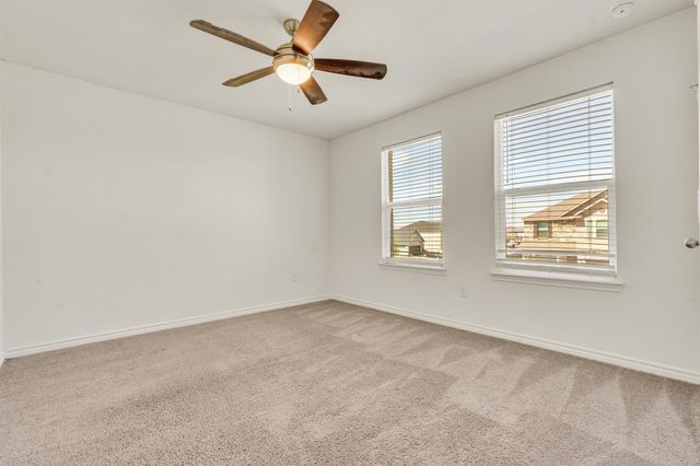 401 Briarfield DR, Seguin, TX 78155