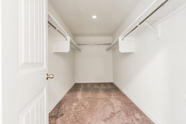 401 Briarfield DR, Seguin, TX 78155