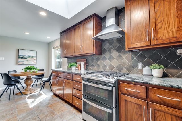 3228 Regent Drive, Dallas, TX 75229