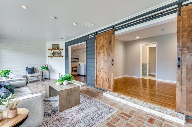 3228 Regent Drive, Dallas, TX 75229