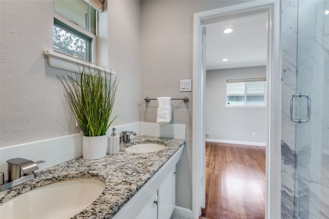 3228 Regent Drive, Dallas, TX 75229