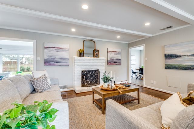 3228 Regent Drive, Dallas, TX 75229