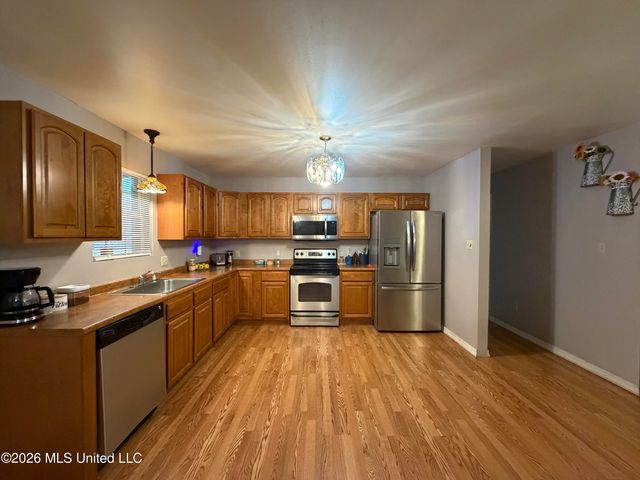 6173 W Adams Street, Bay Saint Louis, MS 39520