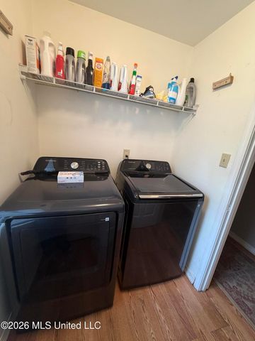 6173 W Adams Street, Bay Saint Louis, MS 39520