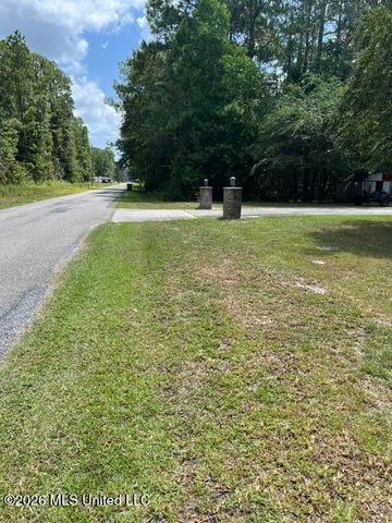 6173 W Adams Street, Bay Saint Louis, MS 39520