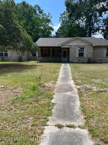 6173 W Adams Street, Bay Saint Louis, MS 39520