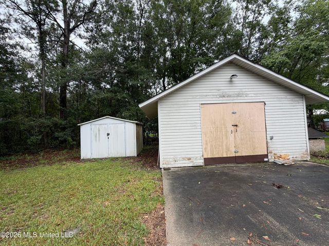6173 W Adams Street, Bay Saint Louis, MS 39520