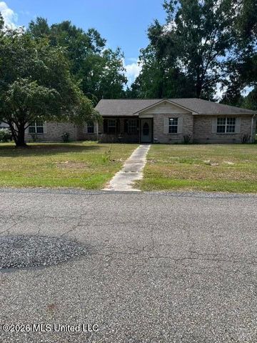 6173 W Adams Street, Bay Saint Louis, MS 39520