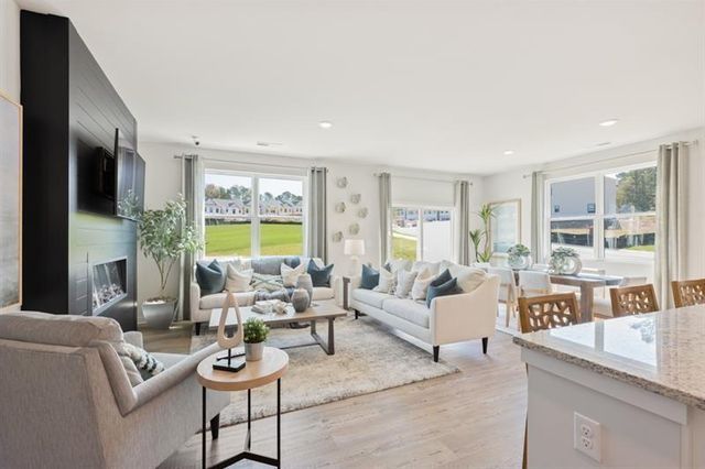 971 Sutherland Lane, Lawrenceville, GA 30043