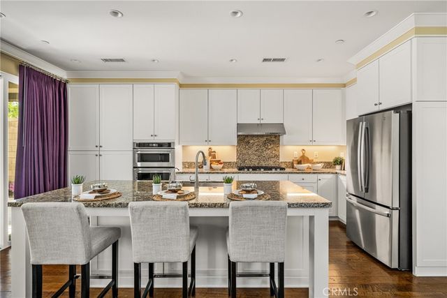 112 Mangrove Banks, Irvine, CA 92620