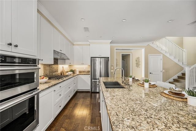 112 Mangrove Banks, Irvine, CA 92620