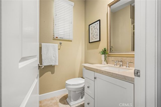 112 Mangrove Banks, Irvine, CA 92620