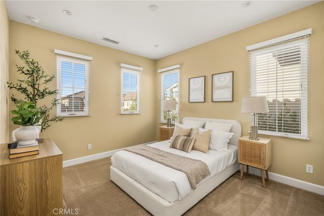 112 Mangrove Banks, Irvine, CA 92620